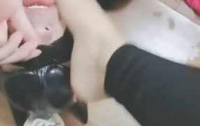 【西安冰爷】小白鞋踢踹踩/掐乳/揪耳朵/闻原味jio