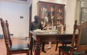 【沅芷大人】和家奴一起吃饭