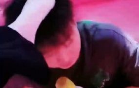 【璎珞】KTV抓住素人当众虐成狗