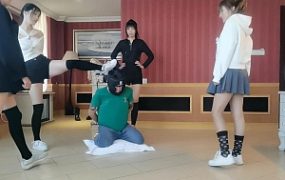 【超级男M】五人多主群脚玩