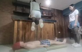 6人狂踩痛苦面具