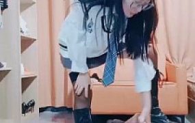 【依然】狂抽耳光/转胯藤条抽/长靴全体重踩踏【完整版】