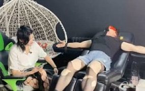 【冰诺】刑架固定狗/丝袜塞嘴/鞭打