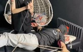 【冰诺】捆绑刑椅丝袜塞嘴虐打