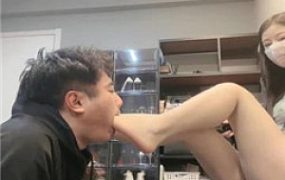 【伊楠】暴力调-惩戒打手心/高跟踩踏/裸足插嘴踩脸