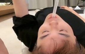 【妲己】高跟长靴踩/转胯/闻白袜/喝圣水/脚插嘴