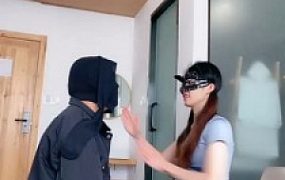 【苏州婉儿】小白鞋白袜踩/踢裆/耳光