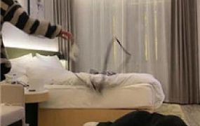 【苏西】挑战鞭打500下