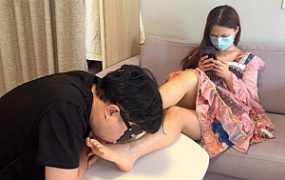 【无双sama】Lolita裸足踩踏坐脸舔足