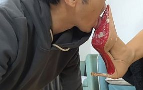 【女神学院·肉肉Rose】玉足三明治