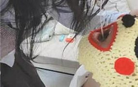 【小奶糖】镜前骑马辱/闻舔皮鞋白袜