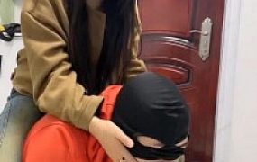 【嘉妮】平底鞋踩/深喉/丝袜塞嘴/圣水