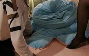 【清见】母畜镜前羞辱-舔皮鞋白袜-骑马-耳光