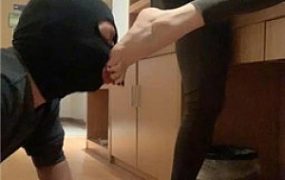 【小麦】粤语tj-小白鞋白袜-家用垃圾桶