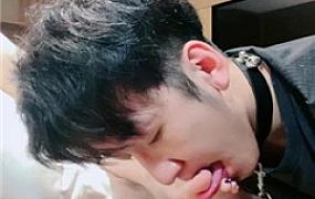 【川野尤娜】长靴全体重踩踏/闻舔臭脚/吃呕吐物