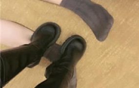 【不期而遇】恋臀爱好者-长筒靴暴力踢踩跺/磕头认错