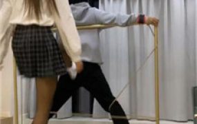 【可儿女王】鞋绑脸气味控制/捆绑虐打/重度踢踹