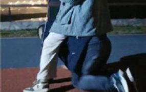 【诗琪】户外骑马骑脖遛狗