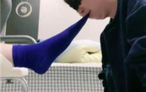 【小羊】母畜裸足狂舔