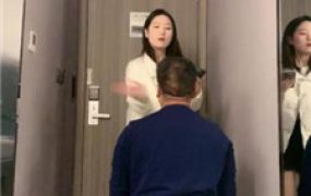 【小雅老师】强制吸香水/喝圣水/舔脏鞋底/踹狗头/耳光