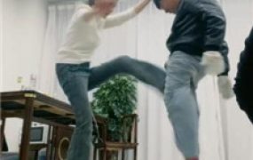 【橙子大大】双S-运动鞋暴力踢踹踩踏【双视角版】