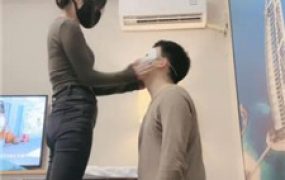 【不期而遇】全程皮靴暴力连环踢裆