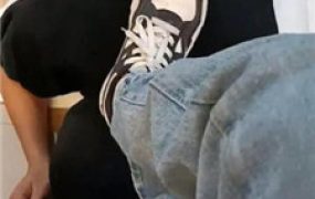 【林十七】气味辱-跪舔运动鞋白袜裸足