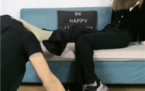 【梓S】踩踏转胯骑马/原味棉袜捂脸/腿绞