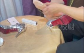 【摸丝校尉原创】顶级享受.狠狠舔舐素人女老师丝袜足底