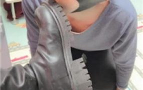 【林夕姐姐】护士小姐姐-高跟肉丝-踩踏喂食