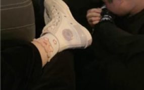 【尤物大大】车内双S调-跪舔运动鞋棉袜