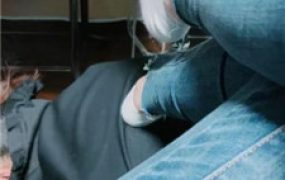 【语阳】白袜脚踩母畜