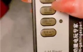 【高傲】长靴高跟舔/蒙眼吊绑囚禁/喂食脏东西/电击