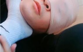 【甜音】喝漱口水/棉袜脚裸足踩脸