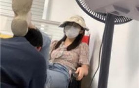 【超级咚咚】办公室文员S-脏鞋臭袜辱