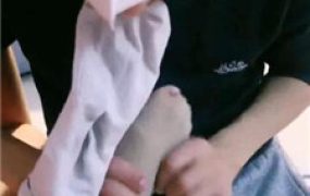 【甜音】吃原味白袜/脚插嘴