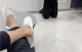 【辣姐】嘴塞袜子物化狗奴/踩踏喂食/喝洗脚水