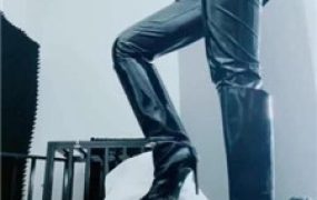 【靴嘉倪】长靴S-踩踏喂食/十字架捆绑虐打