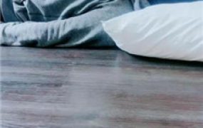 【子橘】白袜脚全体重踩踏