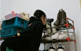 【爱可呀】学姐的堕落日记/牛奶浴足