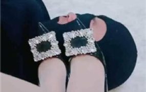 【依然】高跟碾压踩脚垫