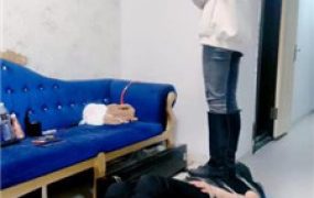 【兔兔大人】胶带捆绑-长靴全体重踩踏