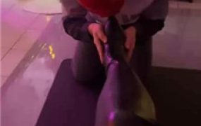 【谢伊】跪舔长靴/碾压狗爪/黑丝美腿诱惑