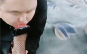 【金玫瑰】高跟网袜诱惑踩虐