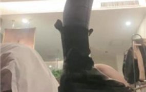 【绝美兔女王】短靴白袜裸足全体重踩