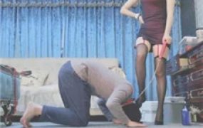 【果儿】遛狗骑马转胯踩脚垫-束缚鞭打【上】