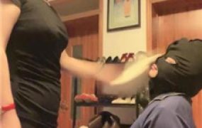 【塞拉女王】捆绑拖鞋连环抽耳光