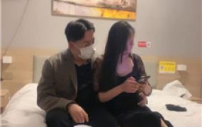 【爱丽丝】情侣主-摸女友的美腿