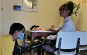 【魔鬼天使】美女家教上门补课-高跟长靴踩虐/衣架鞭打