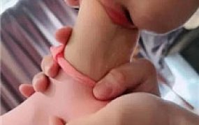 【双胞胎萌萌】JK小主调双奴-暴力踢踹踩跺/口水吐脸搓